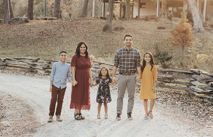Dentist LaGrange GA Jared T. Kent Meet The Team With Family 1